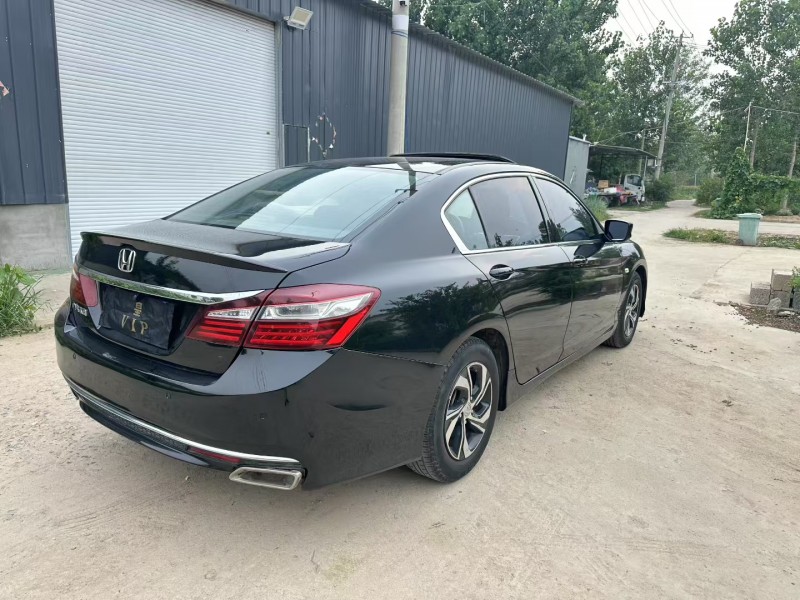 徐州16年本田雅阁7