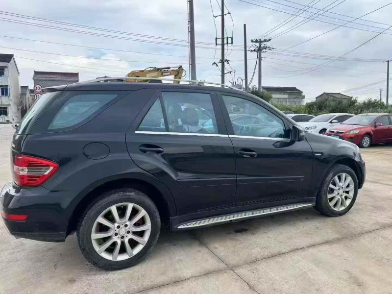 徐州11年奔驰ML7