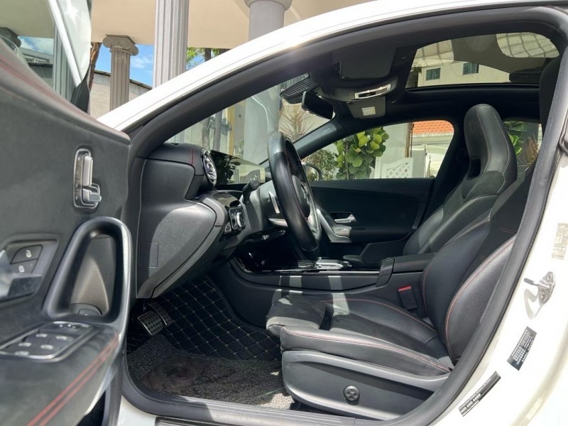 广州21年奔驰CLA4