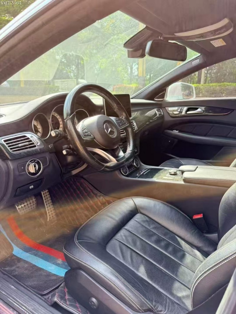 广州17年奔驰CLS4