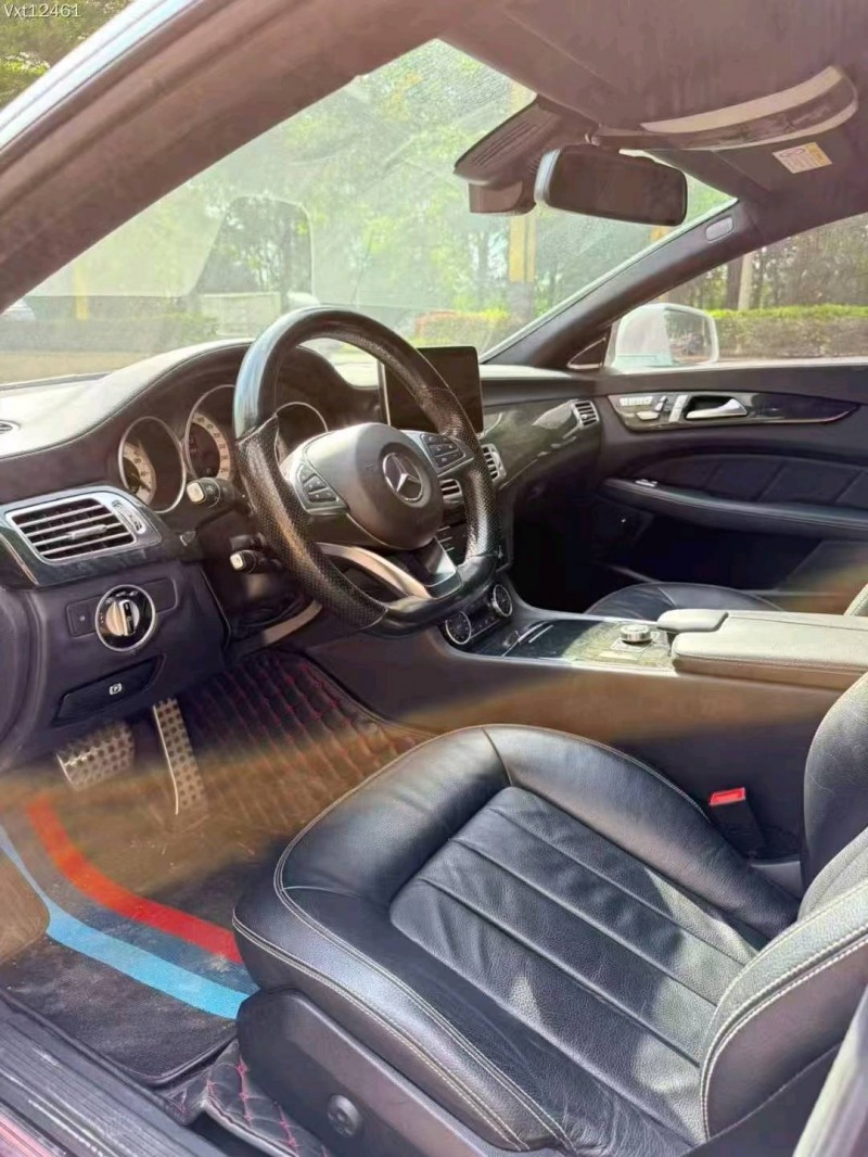 广州17年奔驰CLS4