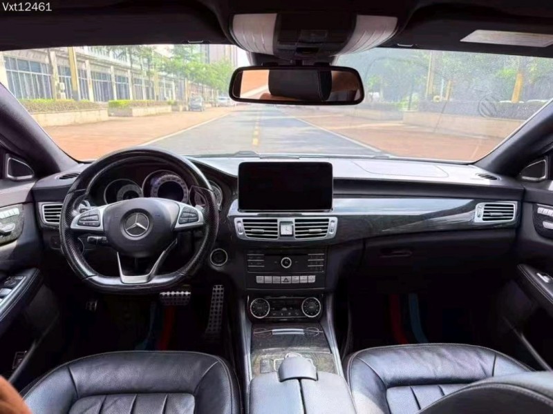 广州17年奔驰CLS9