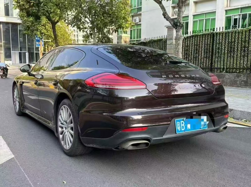 廣州13年保時捷帕拉梅拉9