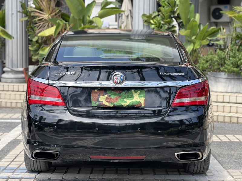 东莞14年别克君越9