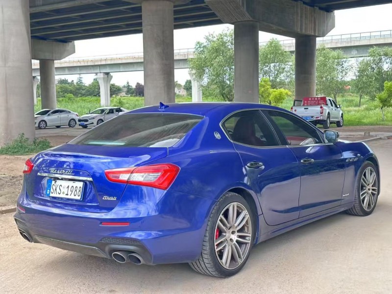 青島17年瑪莎拉蒂Ghibli8