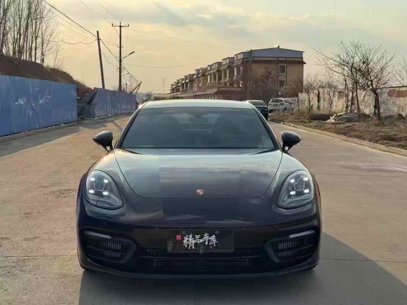 濟寧23年保時捷帕拉梅拉1