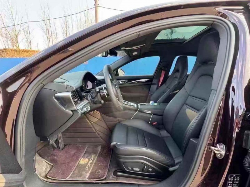 濟寧23年保時捷帕拉梅拉5