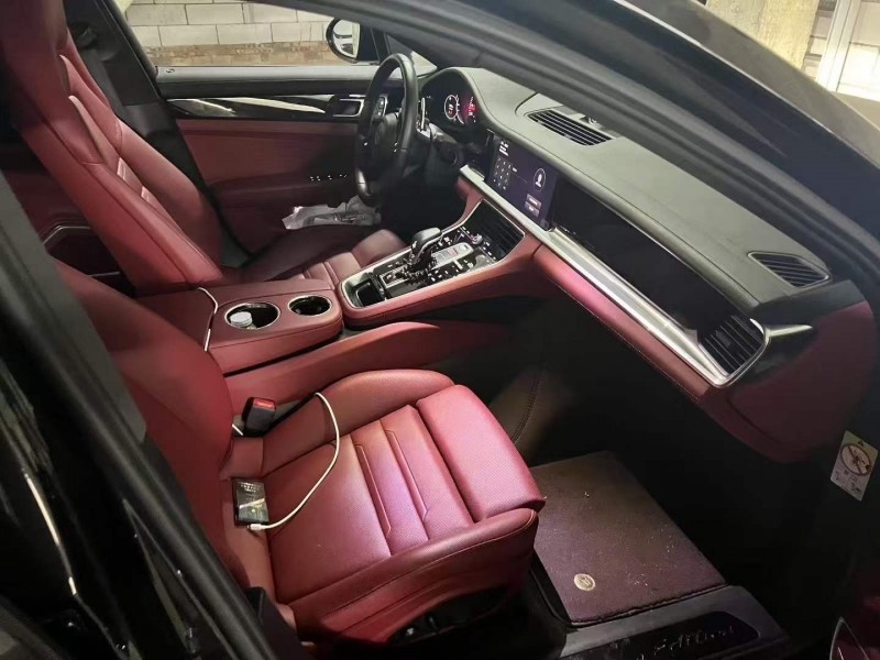 廣州23年保時捷帕拉梅拉2