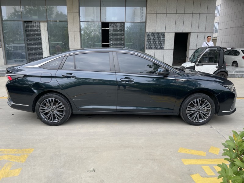 濟寧22年東風奕炫7