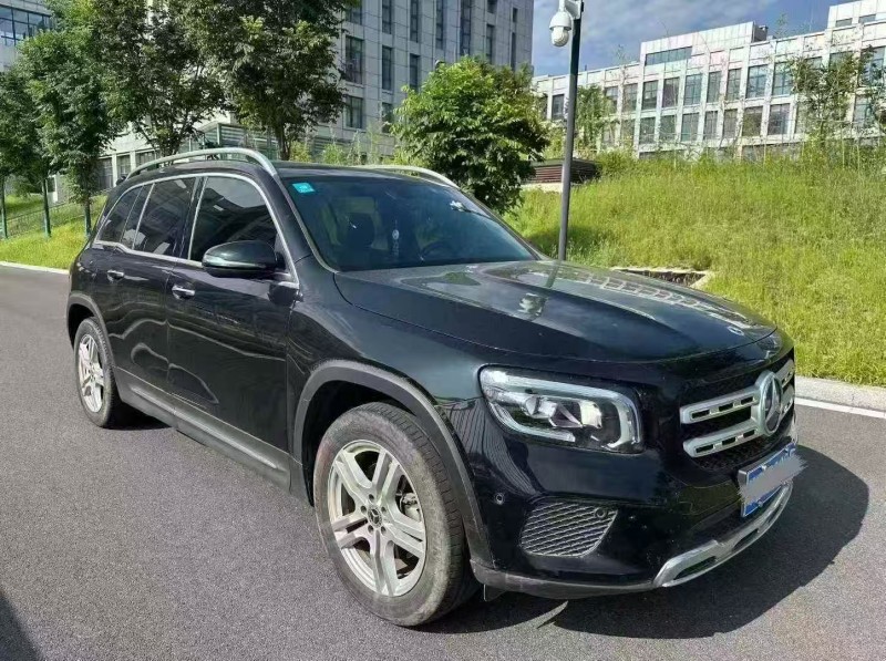 济宁22年奔驰GLB2