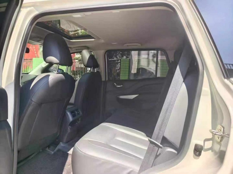 广元23年日产途达6