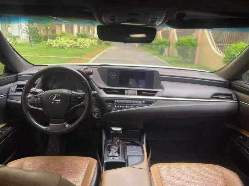 深圳20年雷克薩斯ES4