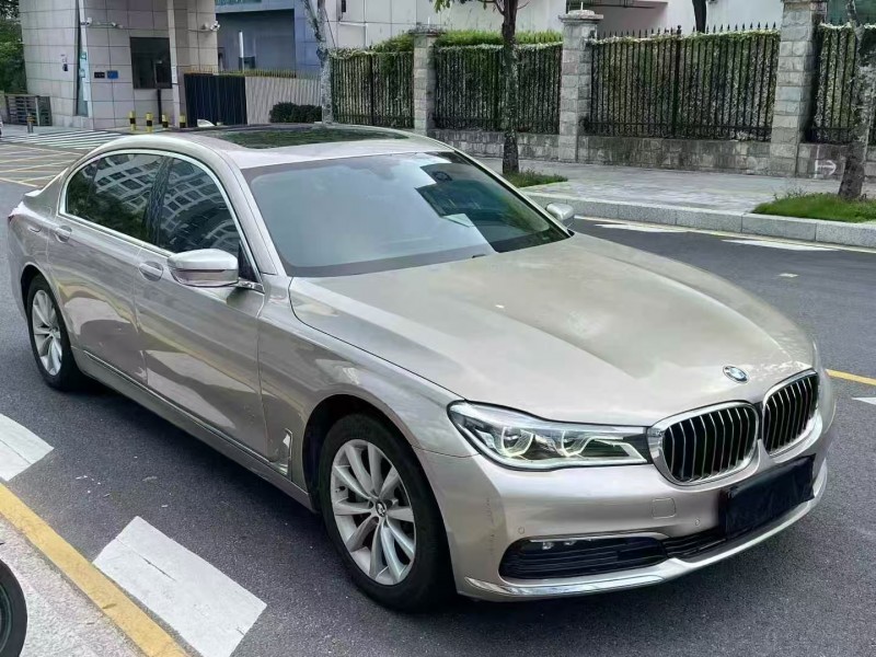 廣州16年寶馬7系2