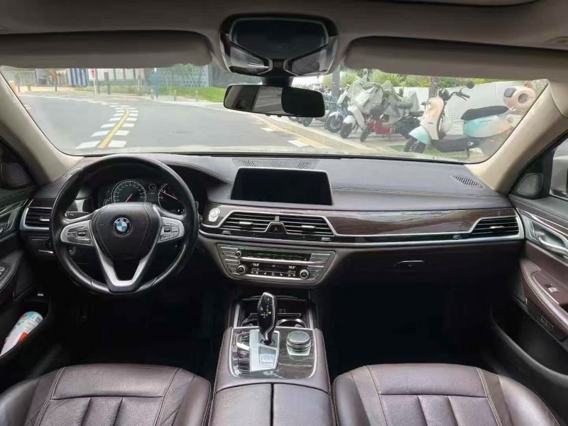 廣州16年寶馬7系5