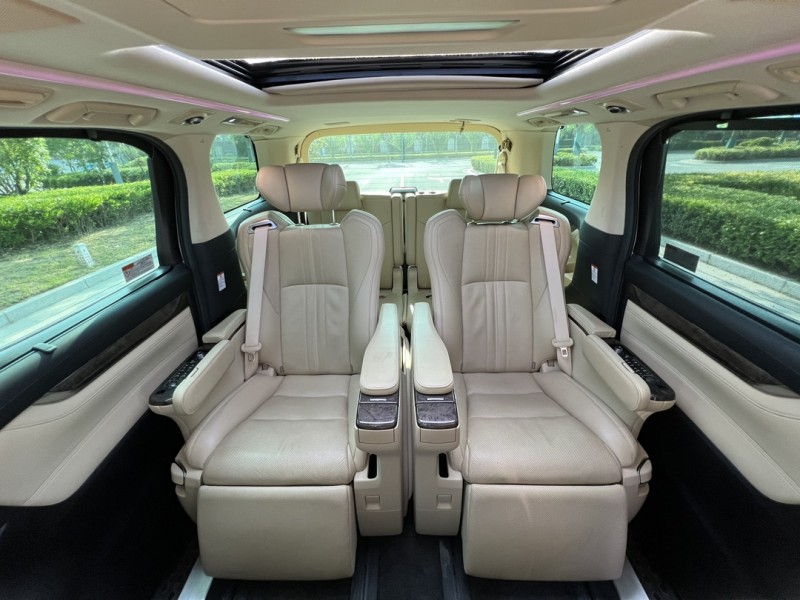 鹽城21年豐田埃爾法5