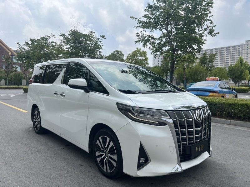 鹽城18年豐田埃爾法2