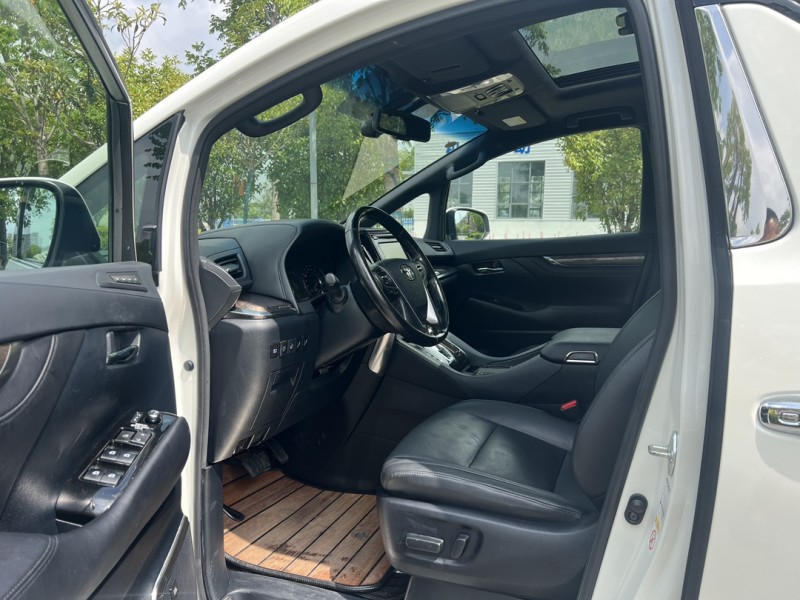 鹽城18年豐田埃爾法4