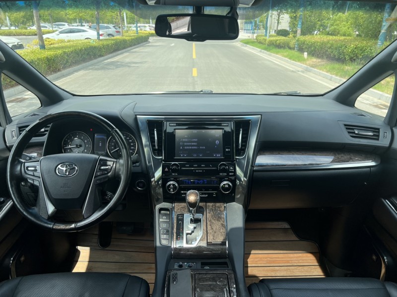 鹽城18年豐田埃爾法7