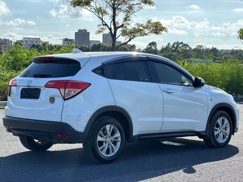 汕头18年本田缤智8