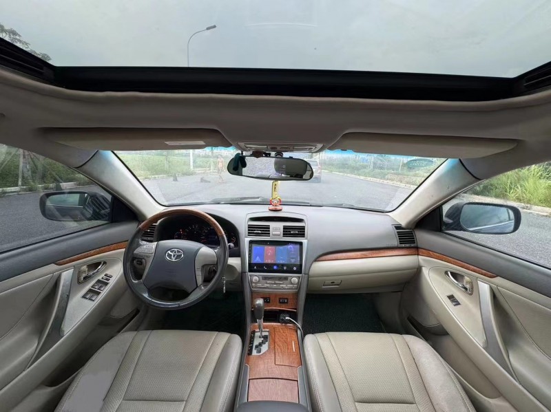 汕頭11年豐田凱美瑞5