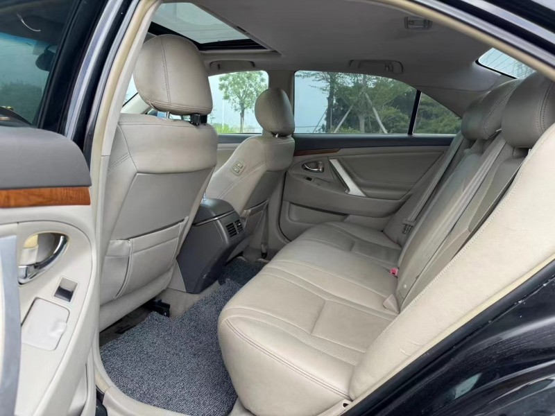 汕頭11年豐田凱美瑞6