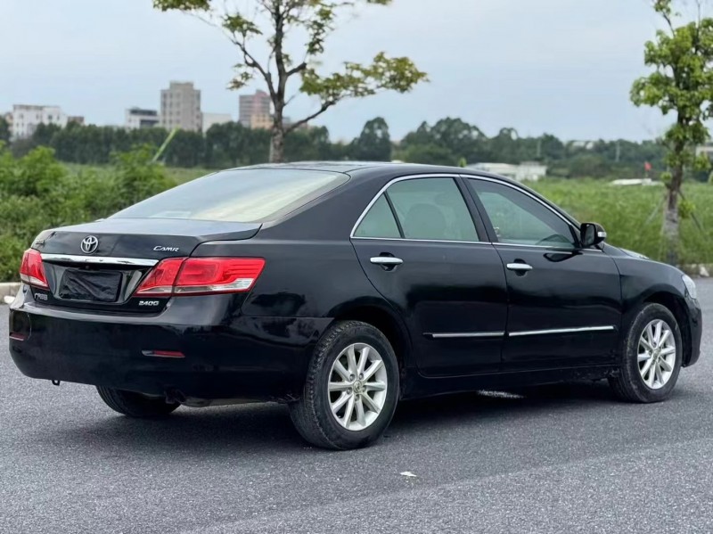 汕頭11年豐田凱美瑞8