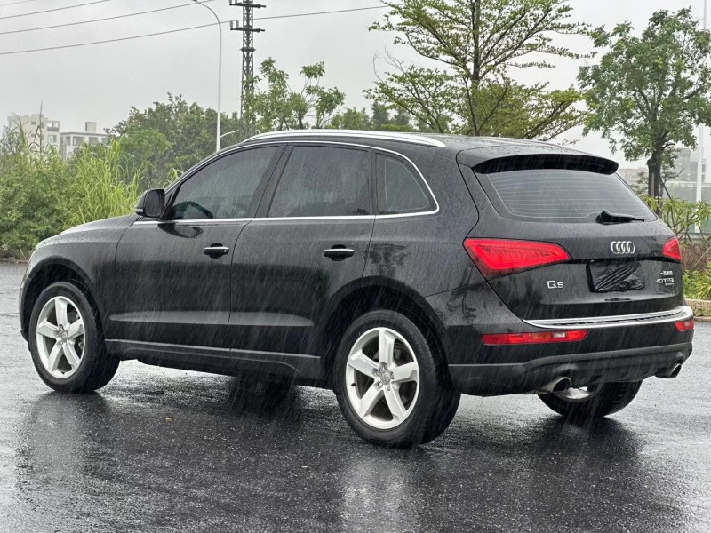 汕头16年奥迪Q56