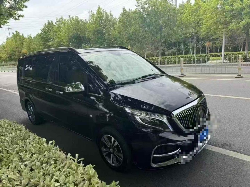 济宁19年奔驰METRIS2