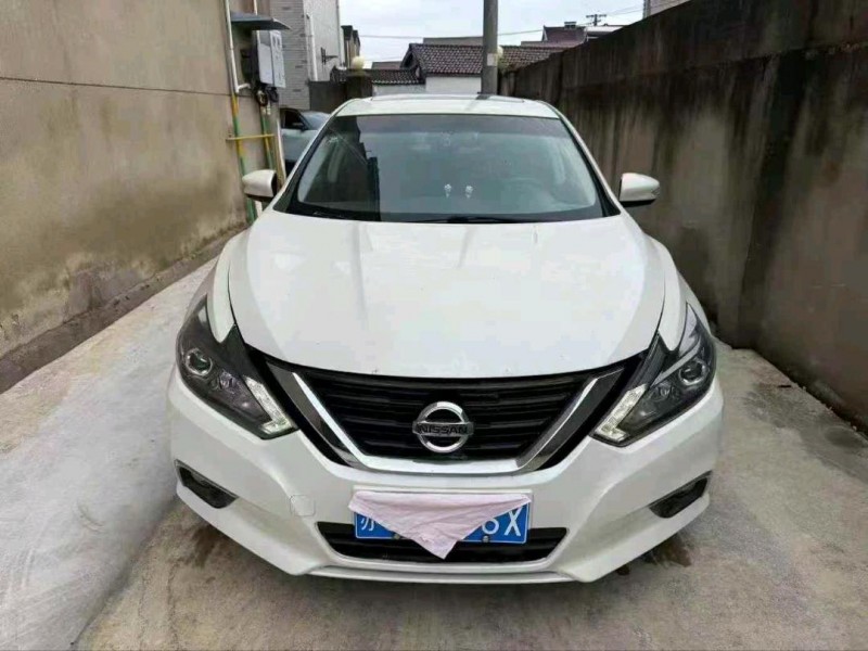 蘇州18年日產天籟1
