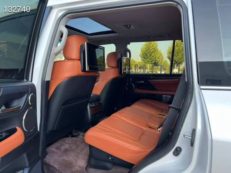 鹽城17年雷克薩斯LX7