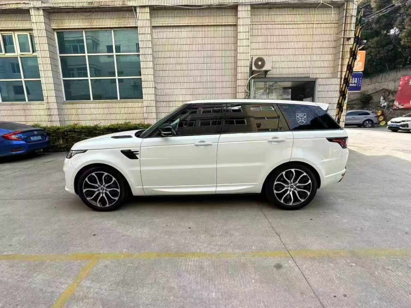 漳州21年路虎揽胜运动3