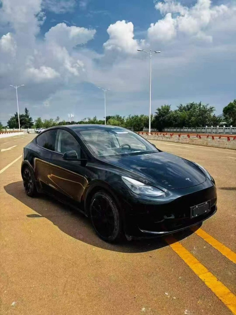 平凉22年特斯拉MODEL Y3