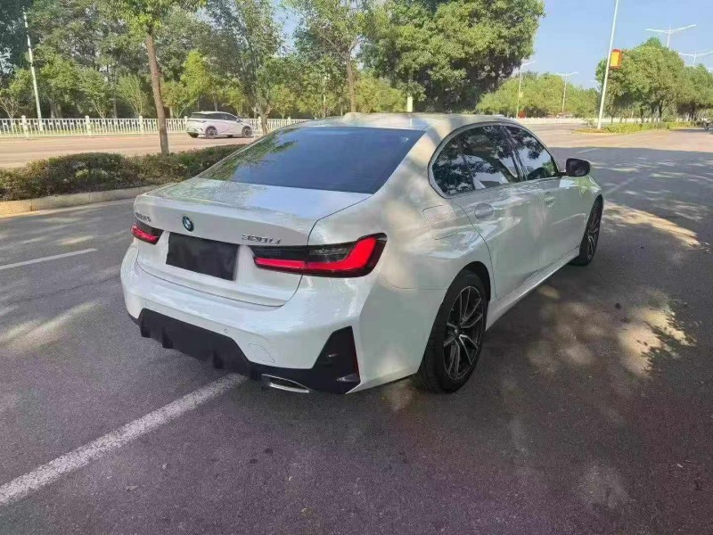 邵阳23年宝马3系8