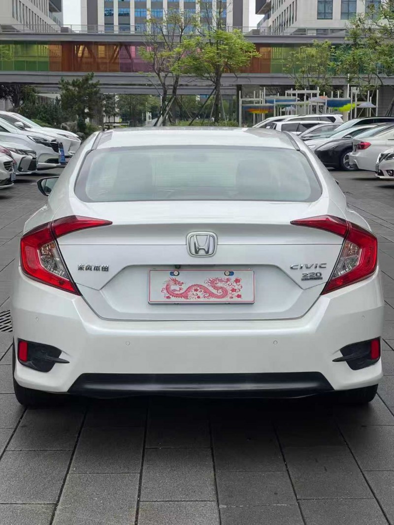 佛山17年本田思域9