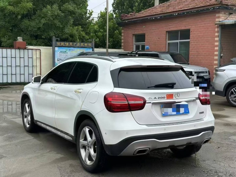 淄博19年奔驰GLA8