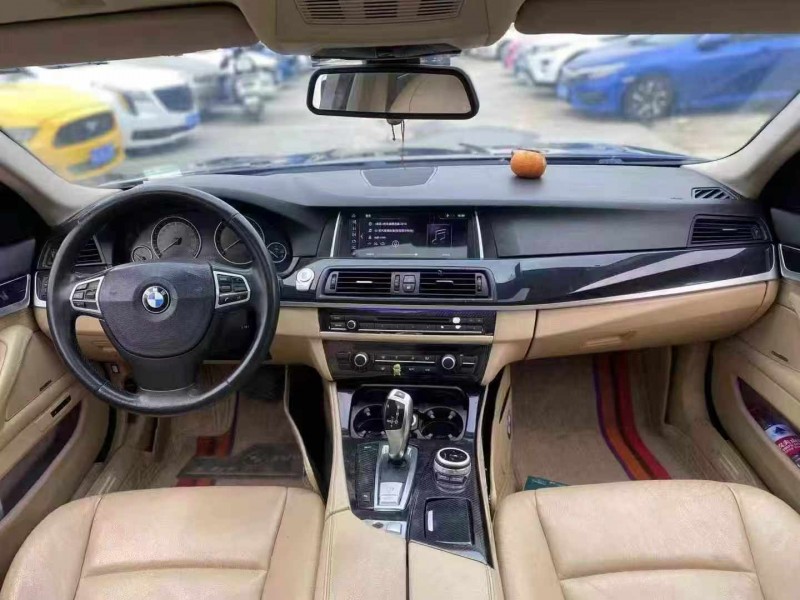 深圳11年寶馬5系4