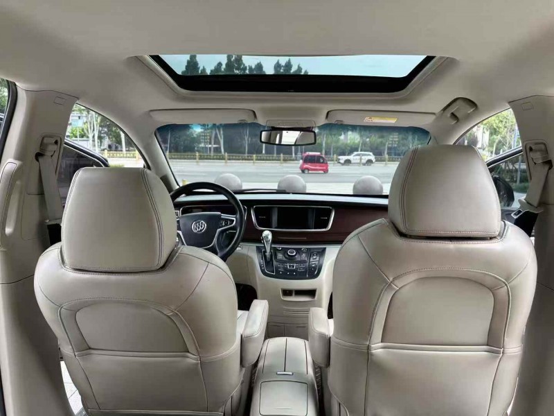 枣庄17年别克GL86