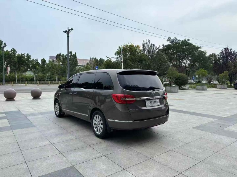 枣庄17年别克GL89