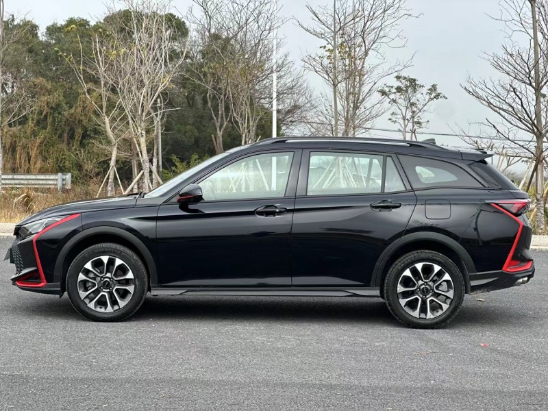 汕頭23年東風奕炫3