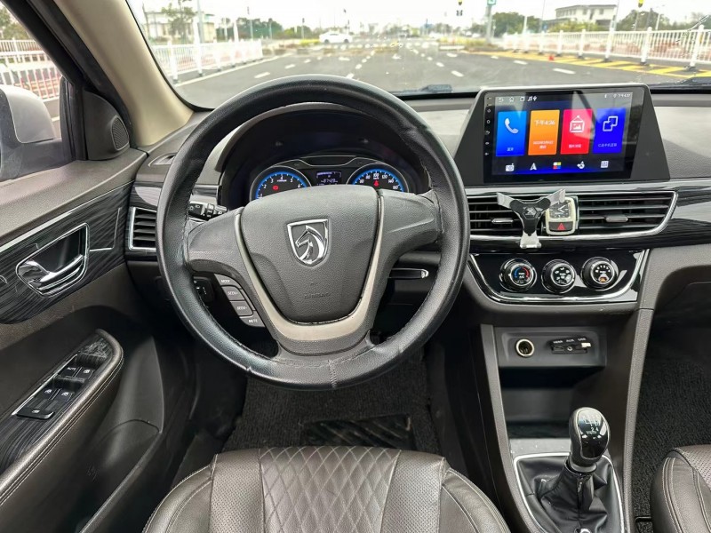 汕头16年宝骏6304