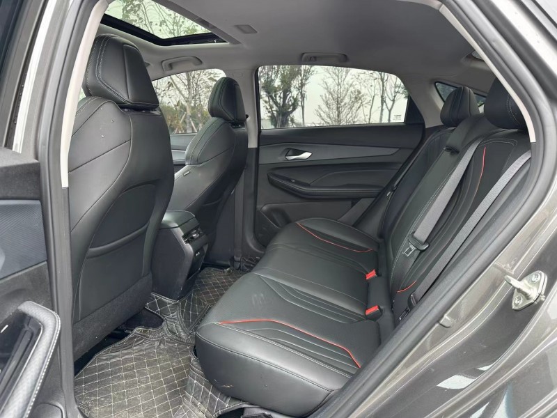 汕頭22年吉利繽瑞6