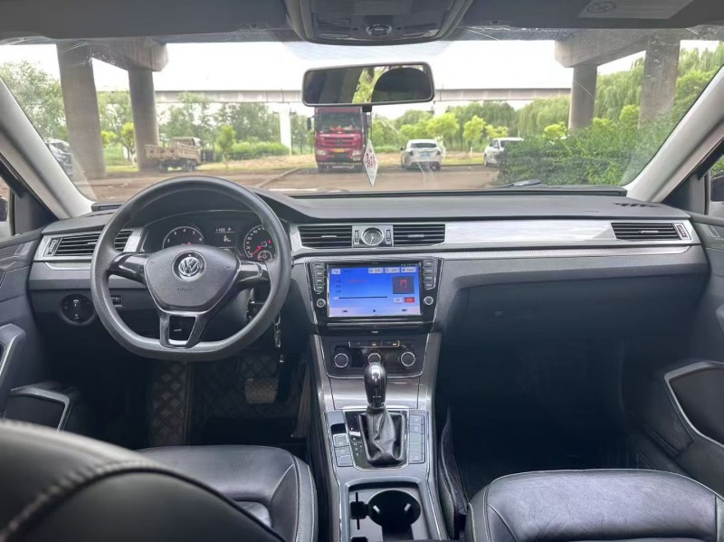 青島17年大眾帕薩特6