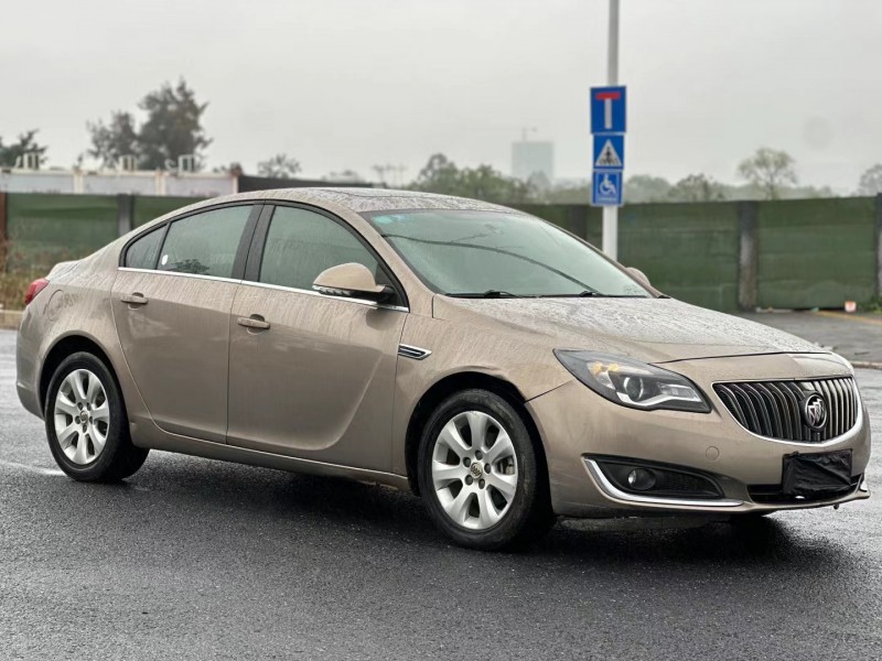 汕头14年别克君威2