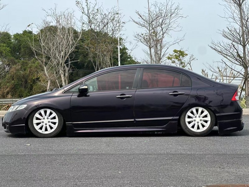 汕头09年本田思域3