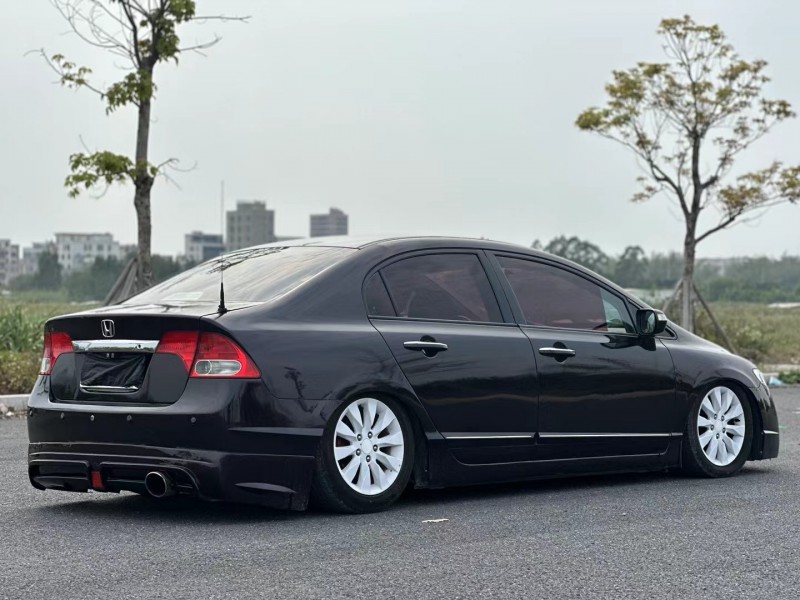 汕头09年本田思域8