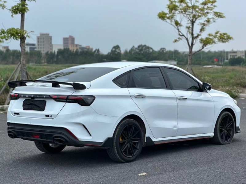 汕頭24年吉利繽瑞8