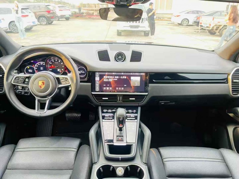 東莞19年保時捷卡宴5