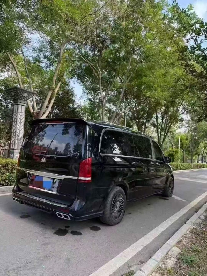 淄博21年奔驰威霆5