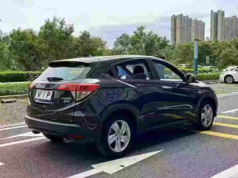 深圳22年本田缤智7