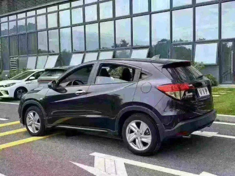 深圳22年本田缤智8